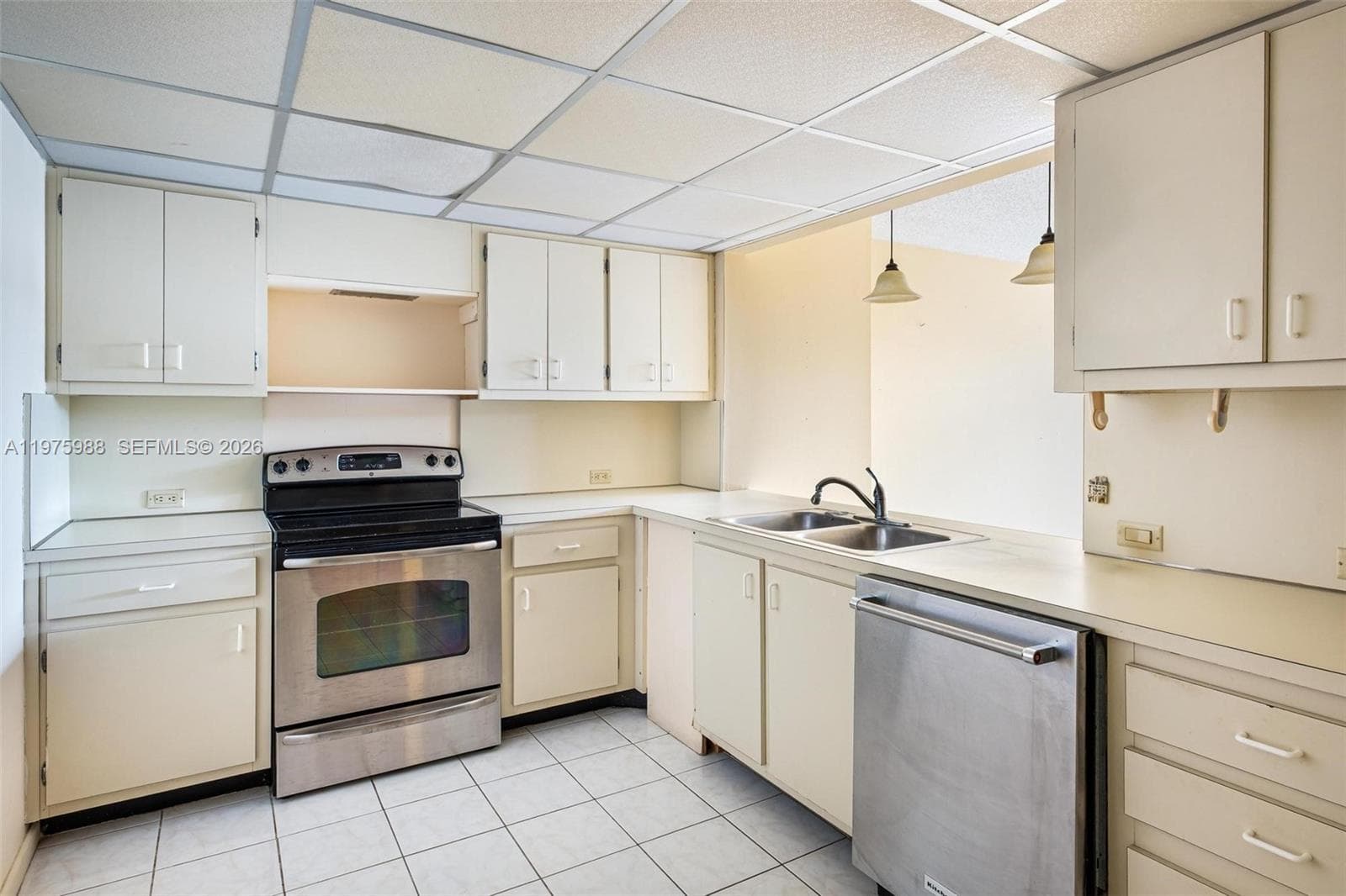 Ocean Lane Plaza Condo · #310 in Key Biscayne - Photo 12