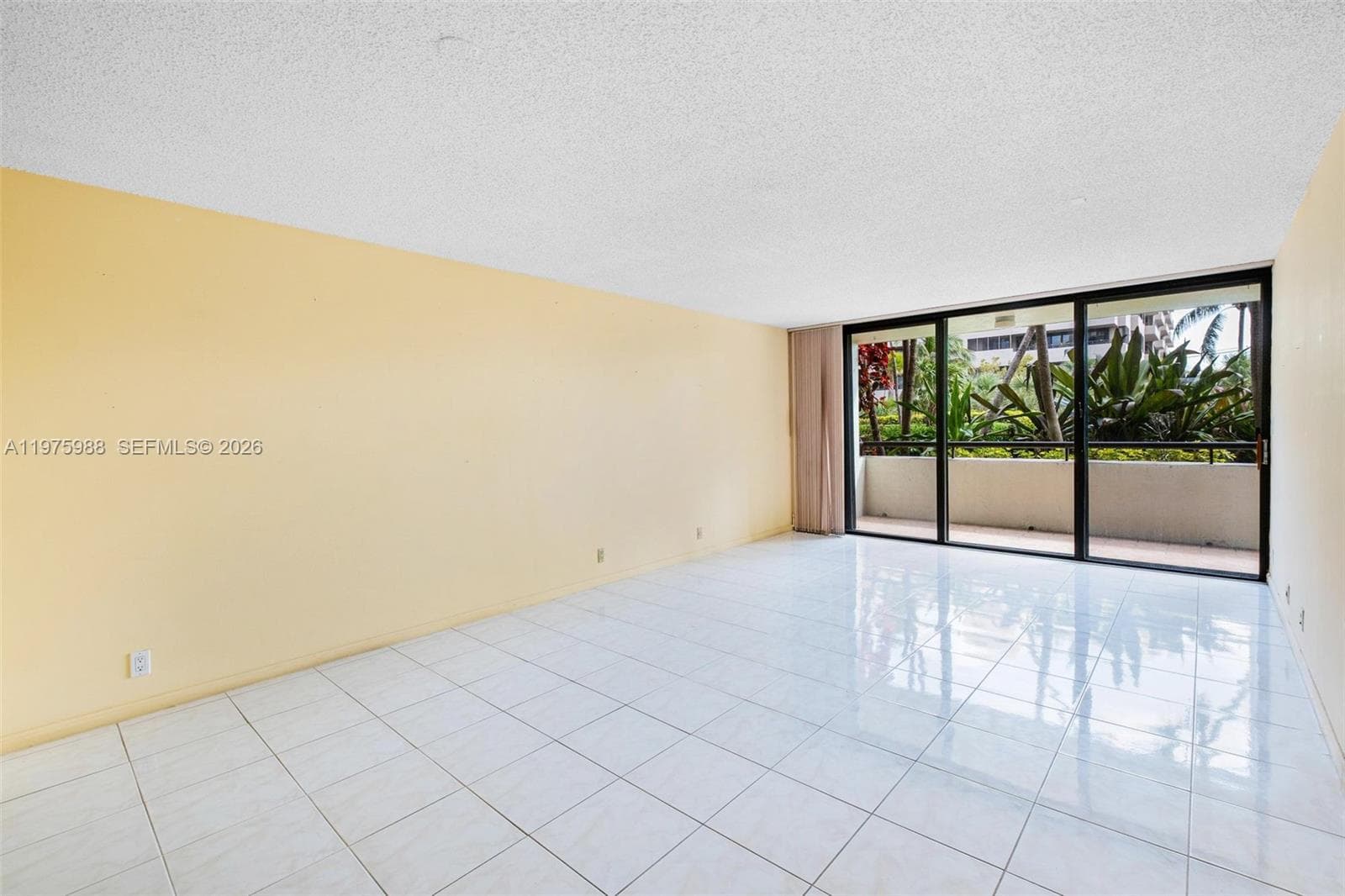 Ocean Lane Plaza Condo · #310 in Key Biscayne - Photo 5
