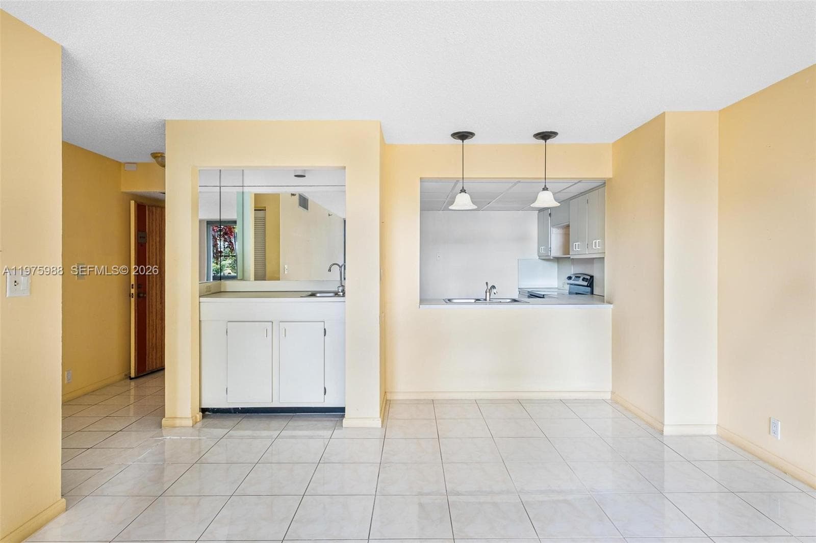 Ocean Lane Plaza Condo · #310 in Key Biscayne - Photo 10