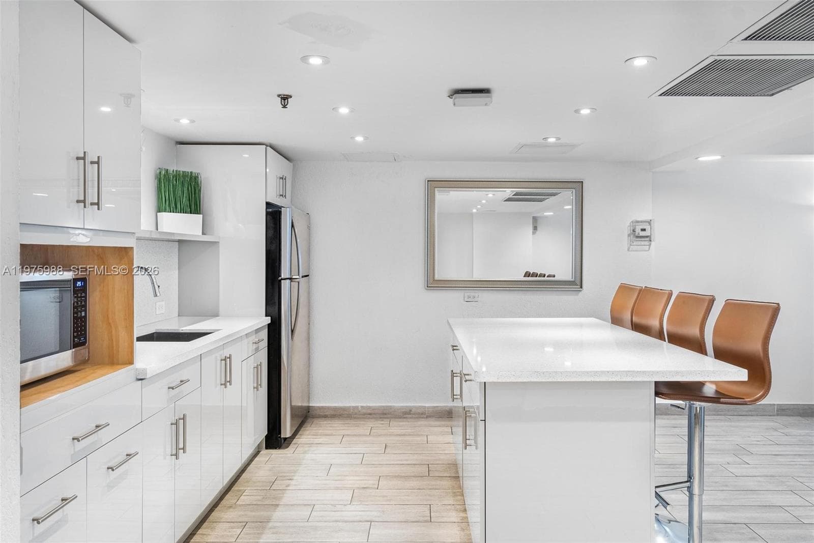 Ocean Lane Plaza Condo · #310 in Key Biscayne - Photo 33