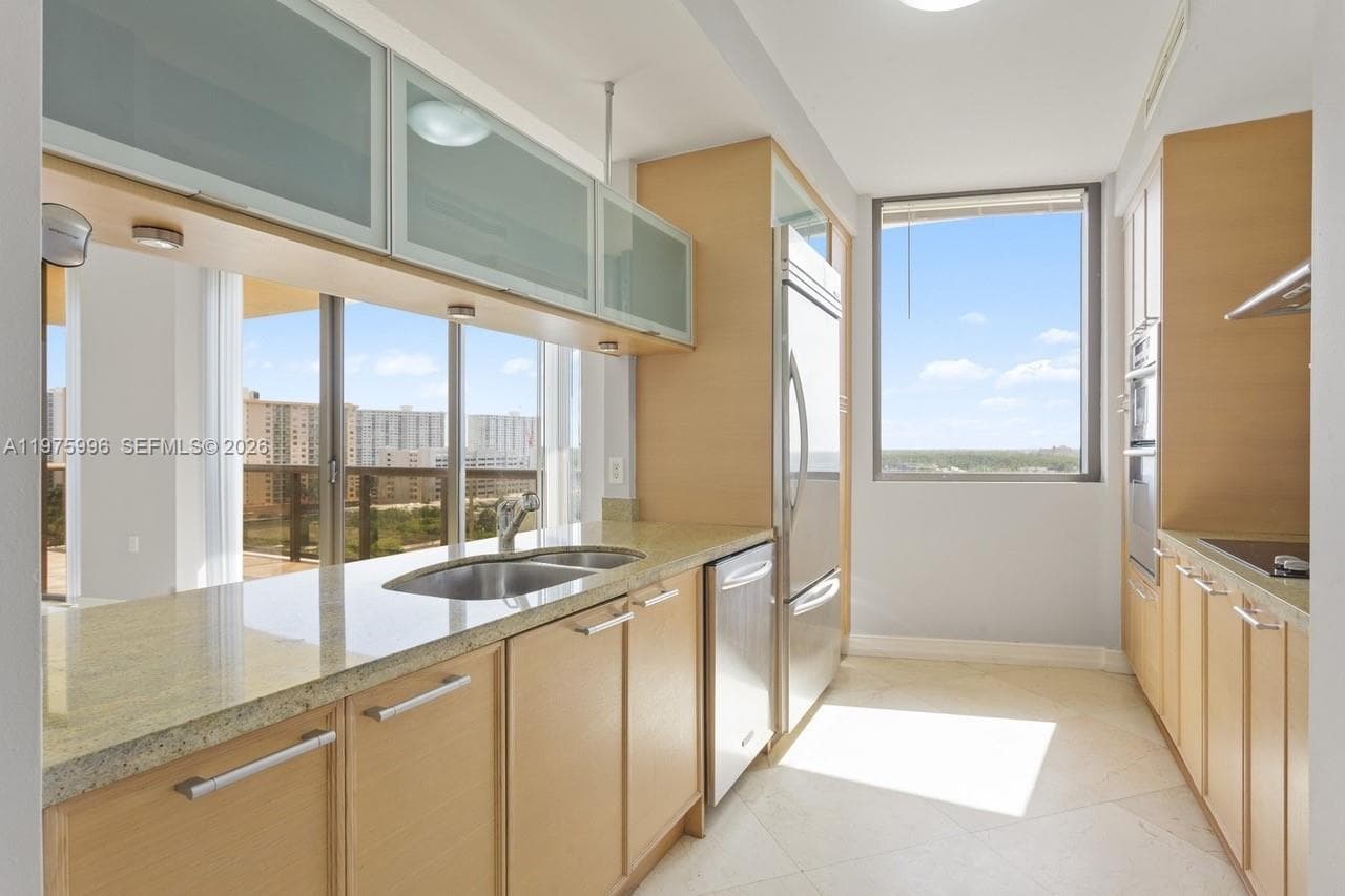 SAYAN CONDO · #904 in Sunny Isles Beach - Photo 2