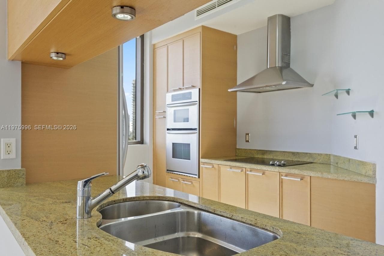 SAYAN CONDO · #904 in Sunny Isles Beach - Photo 3
