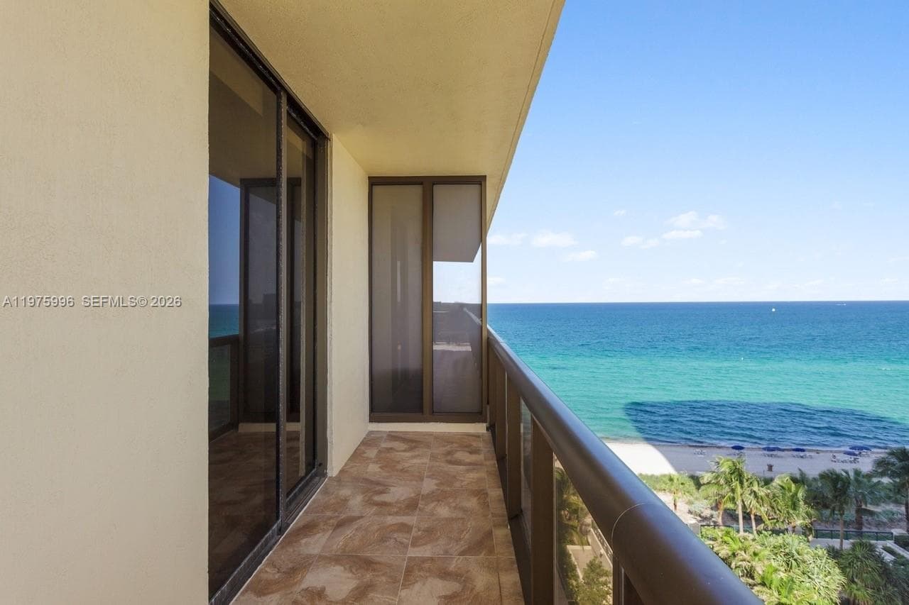 SAYAN CONDO · #904 in Sunny Isles Beach - Photo 4