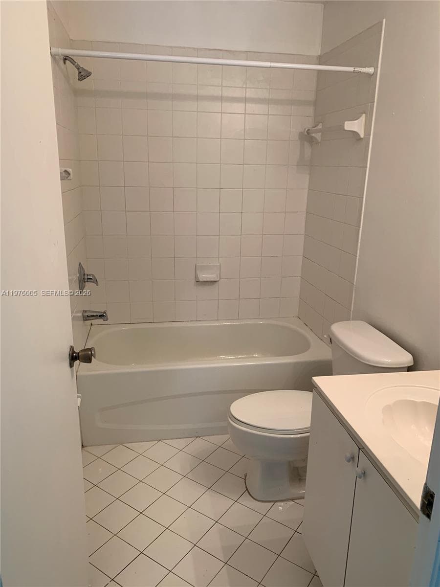 VENETIA GARDENS SOUTH CON · #205-58 in Homestead - Photo 5