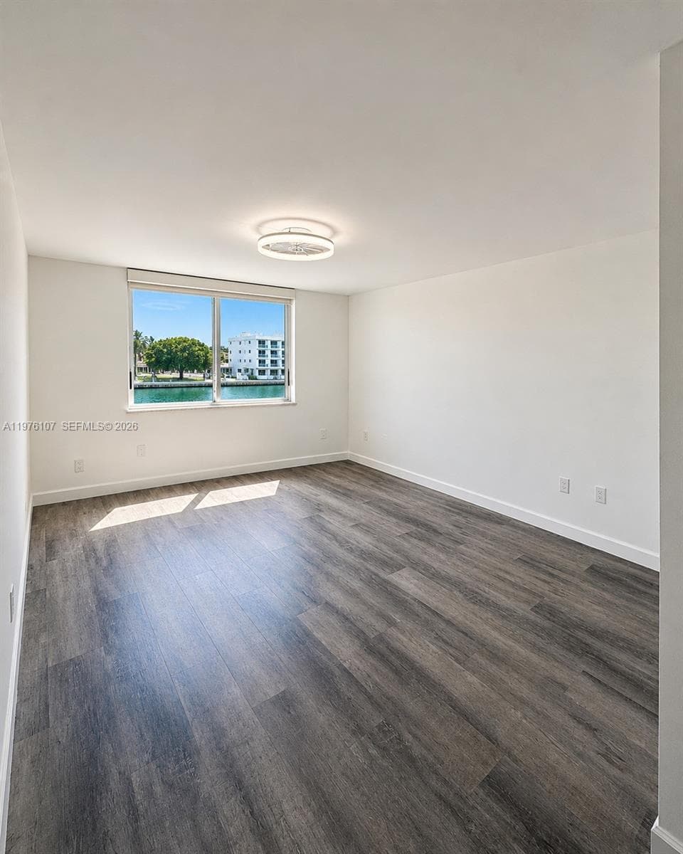 EDEN POINT NORTH CONDO · #206 in North Miami Beach - Photo 4