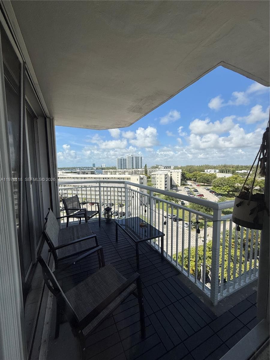 Del Prado Marina · #805 in Aventura - Photo 13