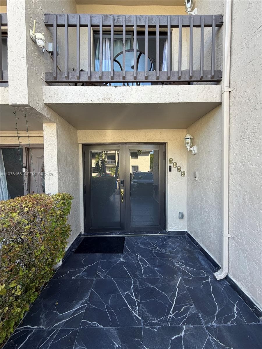 8408 NW 8th St #8408 photo 3