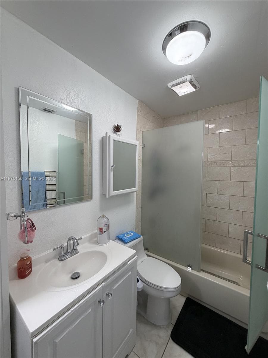 8408 NW 8th St #8408 photo 40
