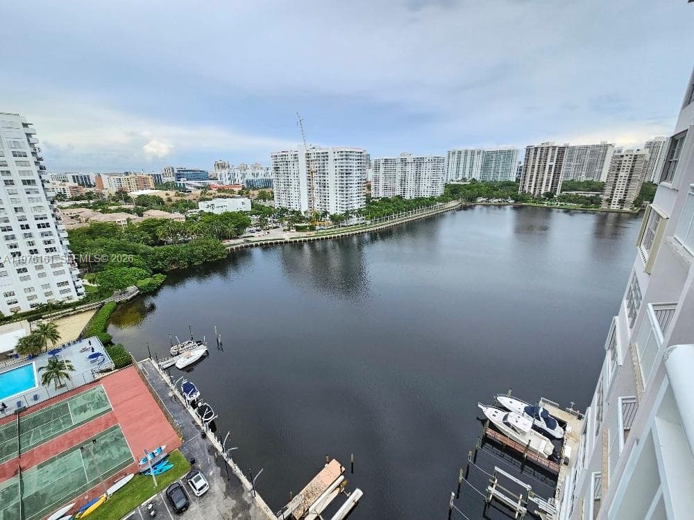 DEL PRADO MARINA · #1702 in Aventura - Photo 16