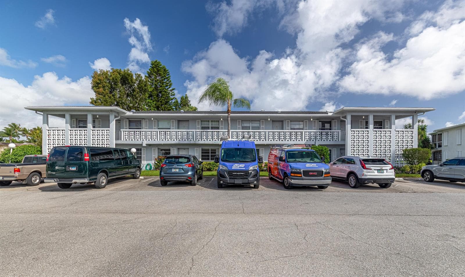 2901 SW 15th St.