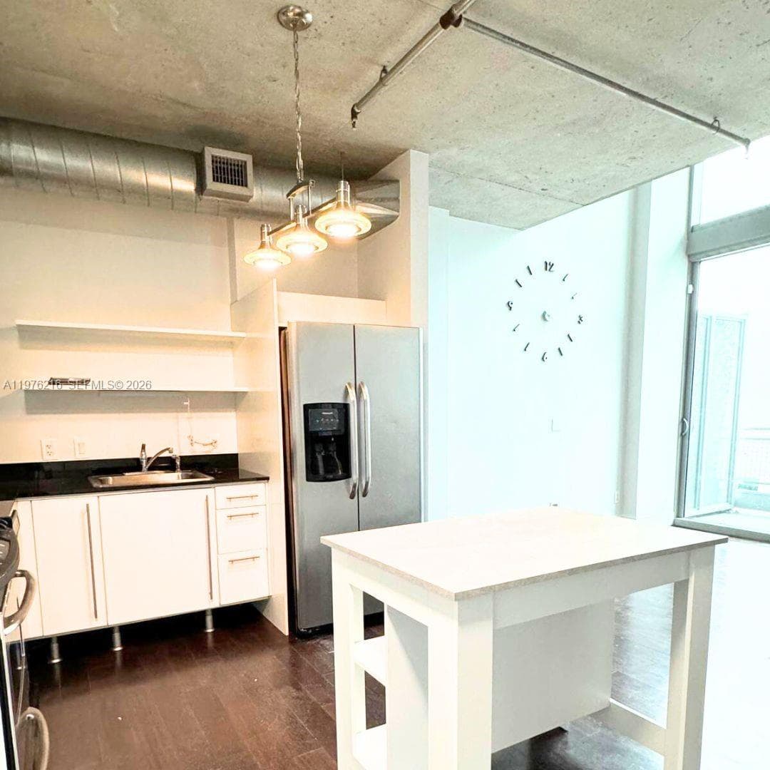 NEO VERTIKA CONDO · #PHI24 in Miami - Photo 2