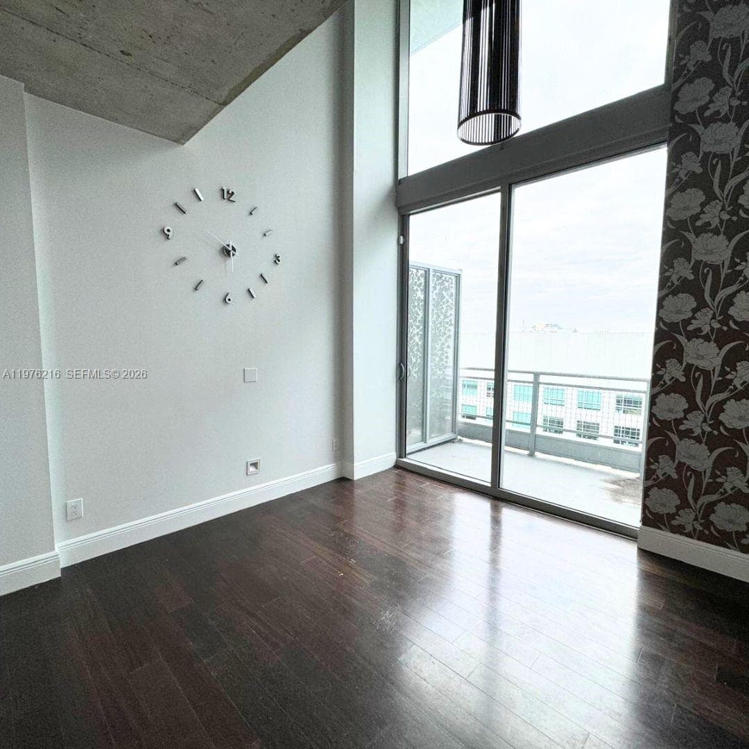 NEO VERTIKA CONDO · #PHI24 in Miami - Photo 19
