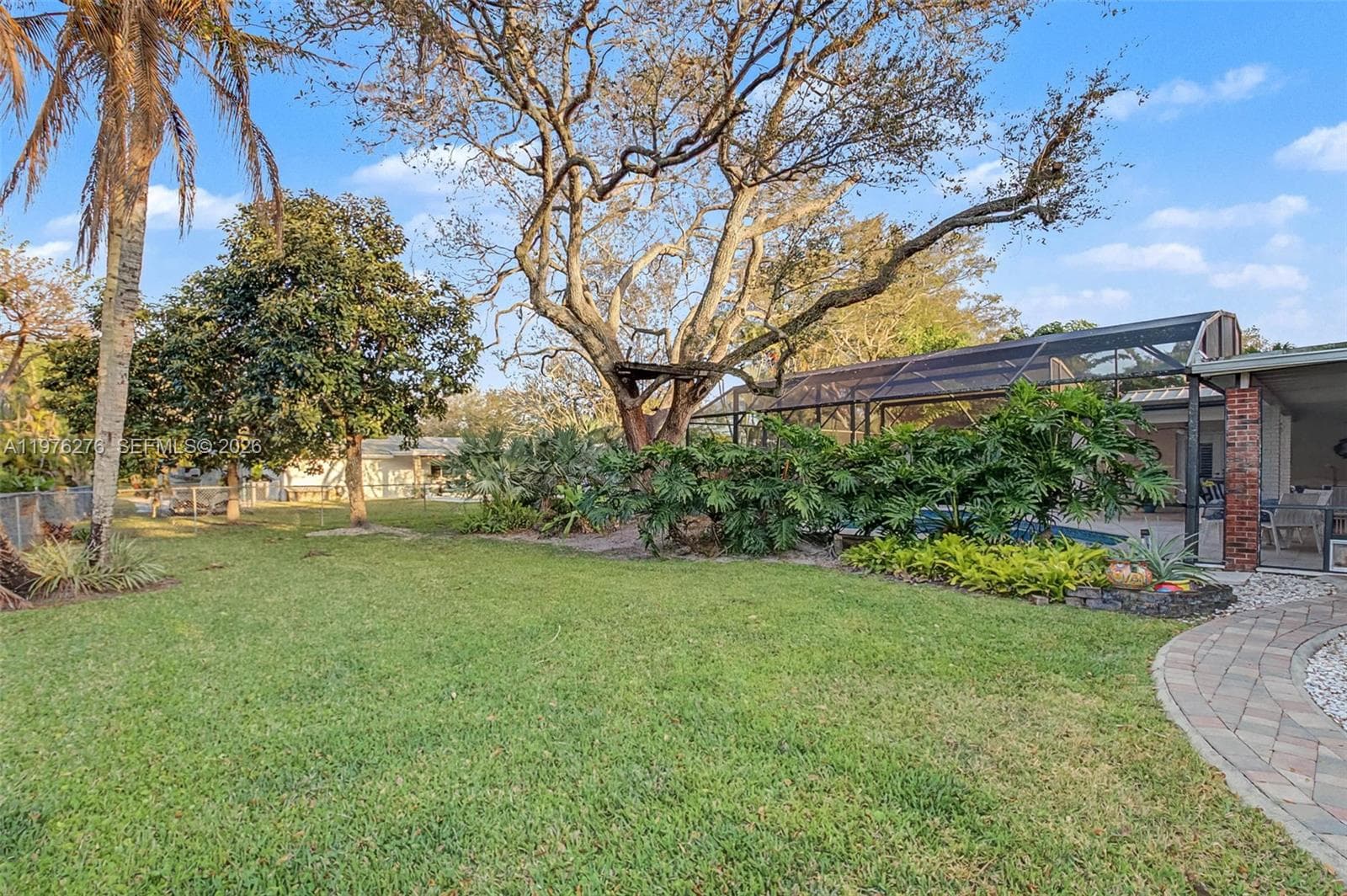 15401 SW 81 Av photo 30