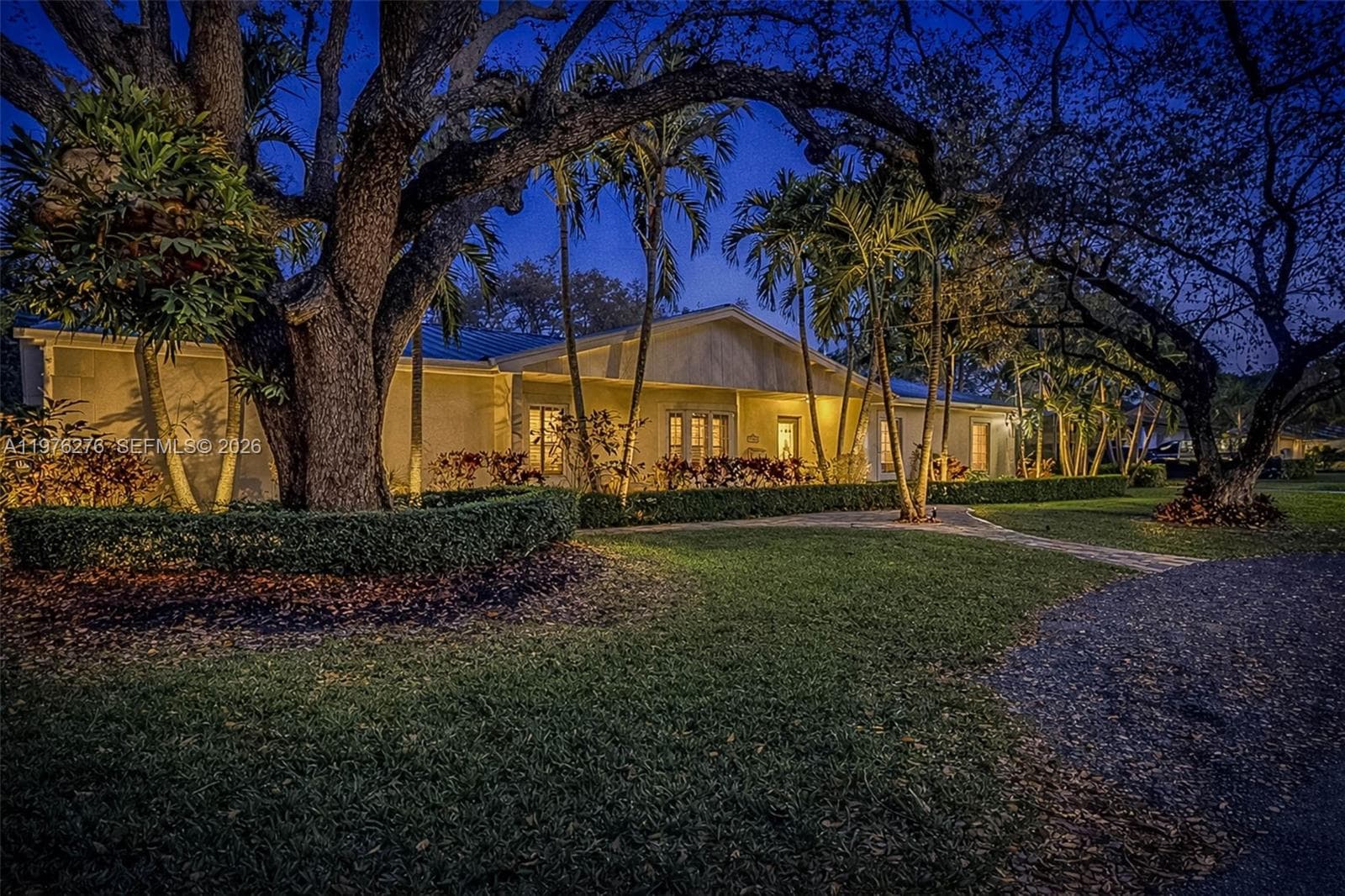 15401 SW 81 Av photo 33
