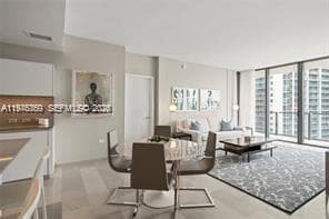 Reach Brickell City Centre · #1209 in Miami - Photo 35