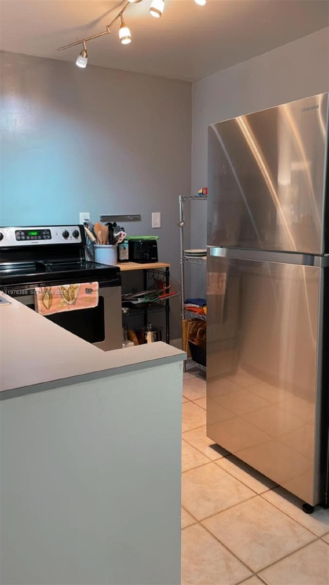 BAYVIEW GARDENS CONDO · #303 in Miami Beach - Photo 2