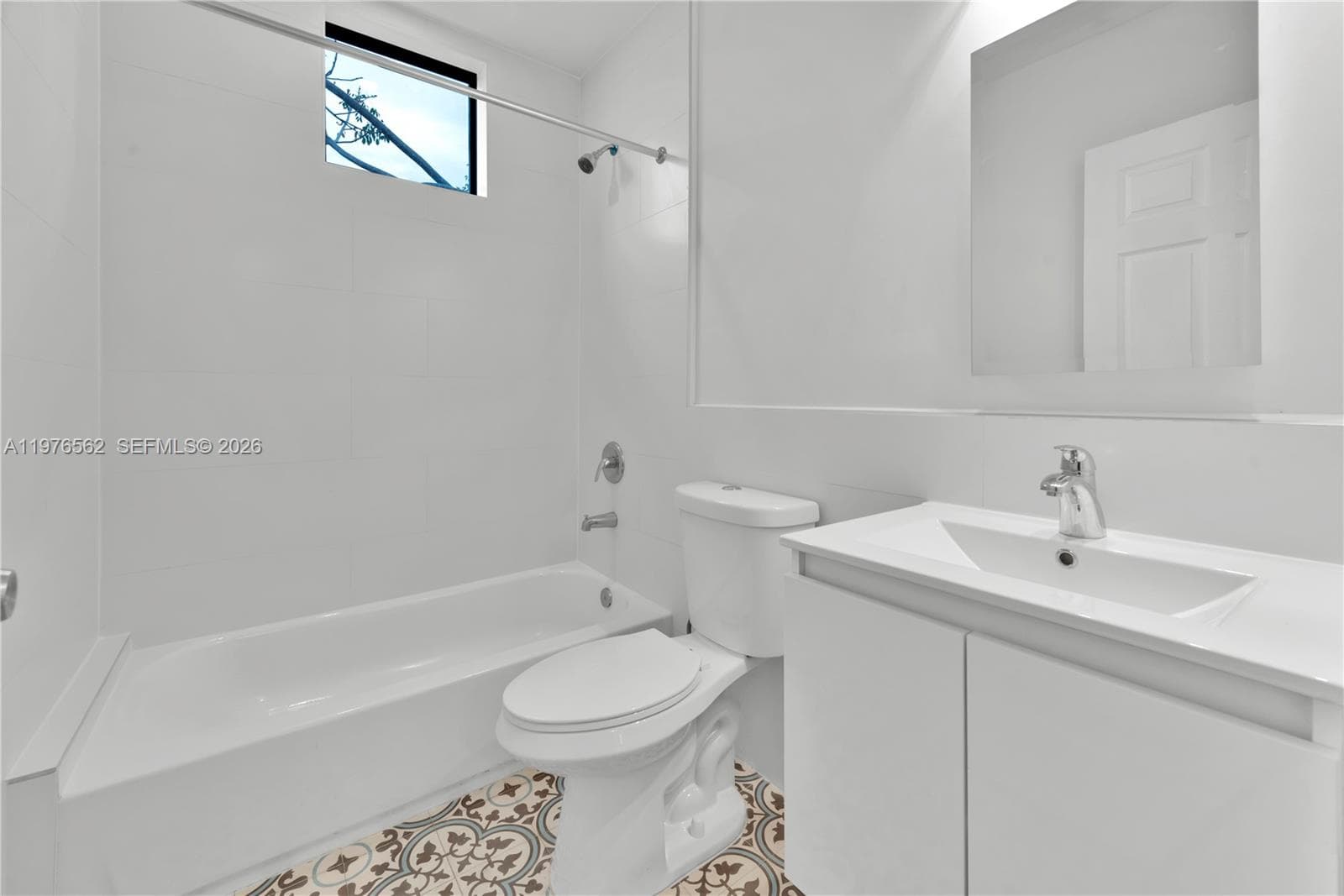 LAWRENCE ESTATE LAND CO · #203 in Miami - Photo 6