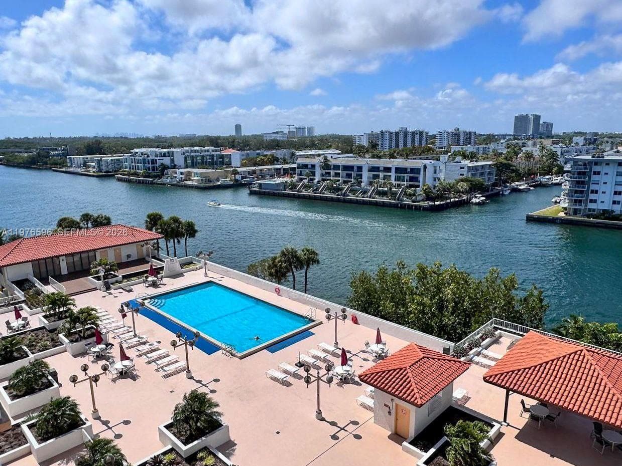 WINSTON TOWERS 700 CONDO · #902 in Sunny Isles Beach - Photo 16