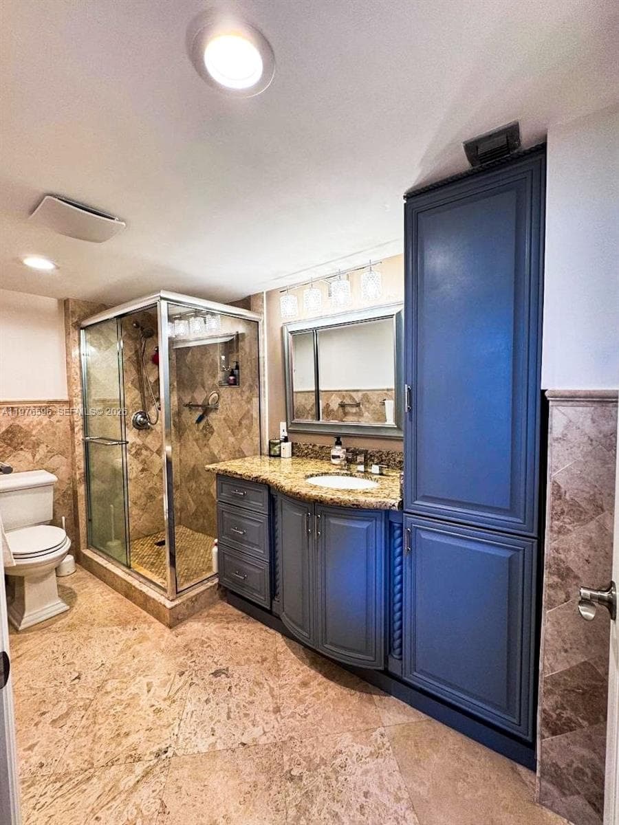 WINSTON TOWERS 700 CONDO · #902 in Sunny Isles Beach - Photo 11