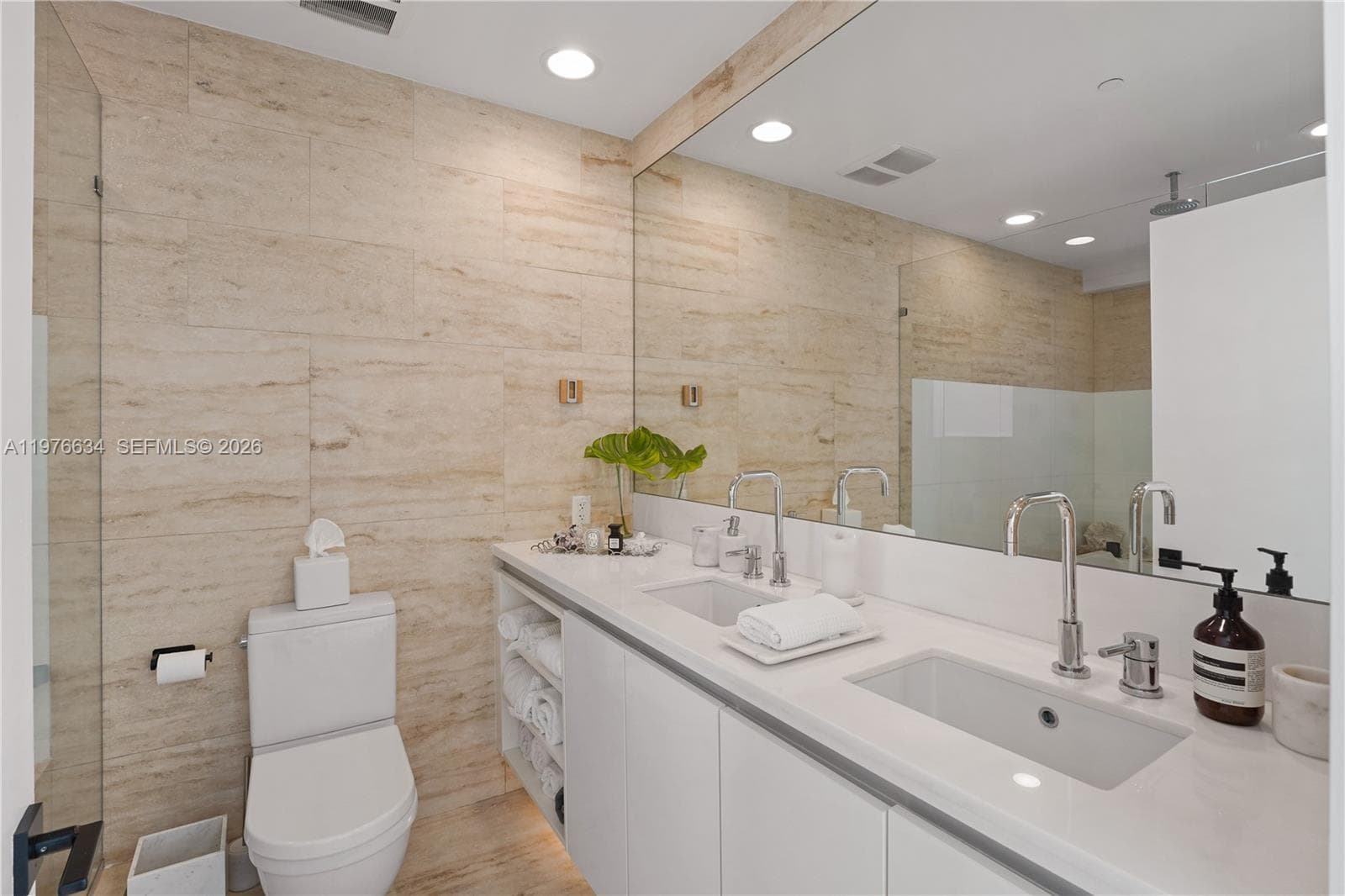 CAPRI SOUTH BEACH CONDO · #201 in Miami Beach - Photo 13