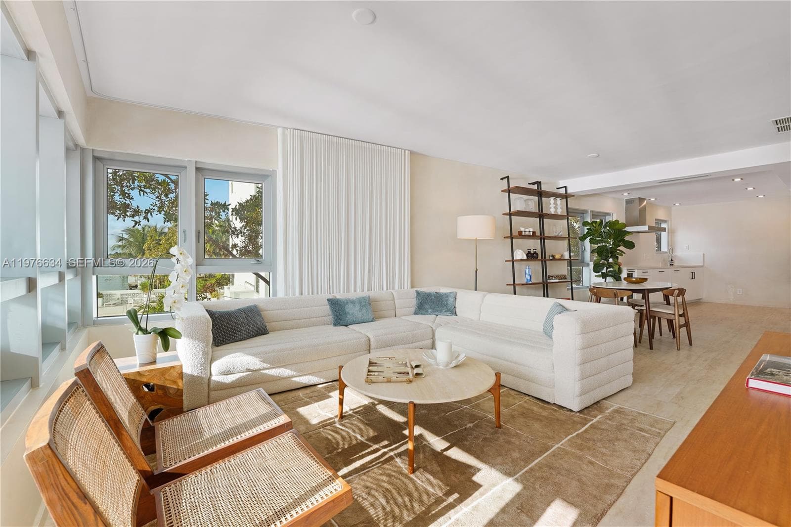 CAPRI SOUTH BEACH CONDO · #201 in Miami Beach - Photo 4
