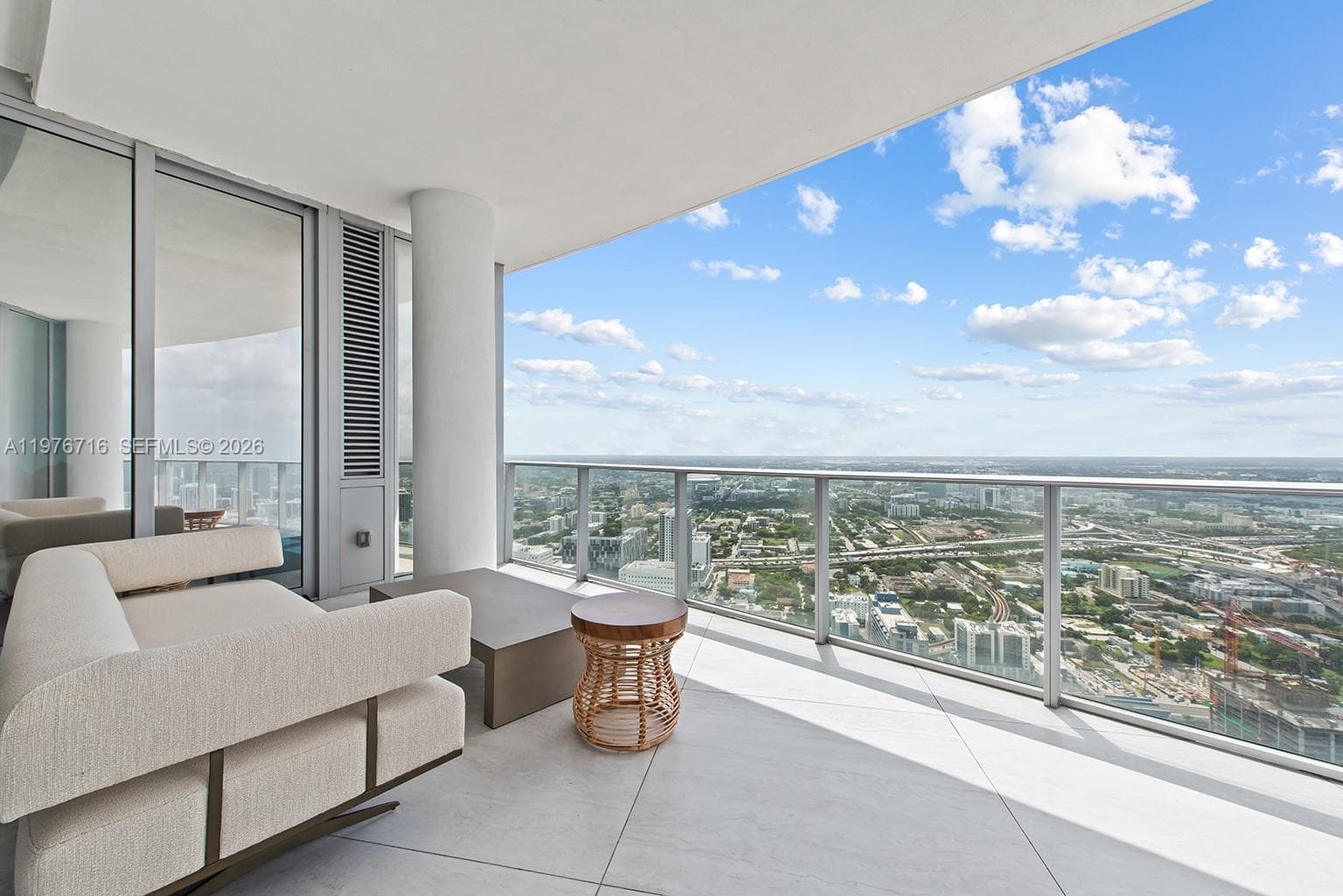 Paramount Miami Worldcenter · #PH 5402 in Miami - Photo 7