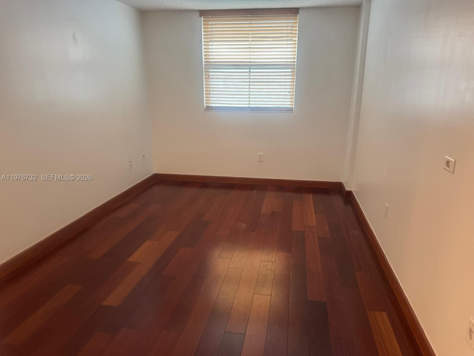 CASA GRANDE I TOWERS COND · #1403 in Miami - Photo 11