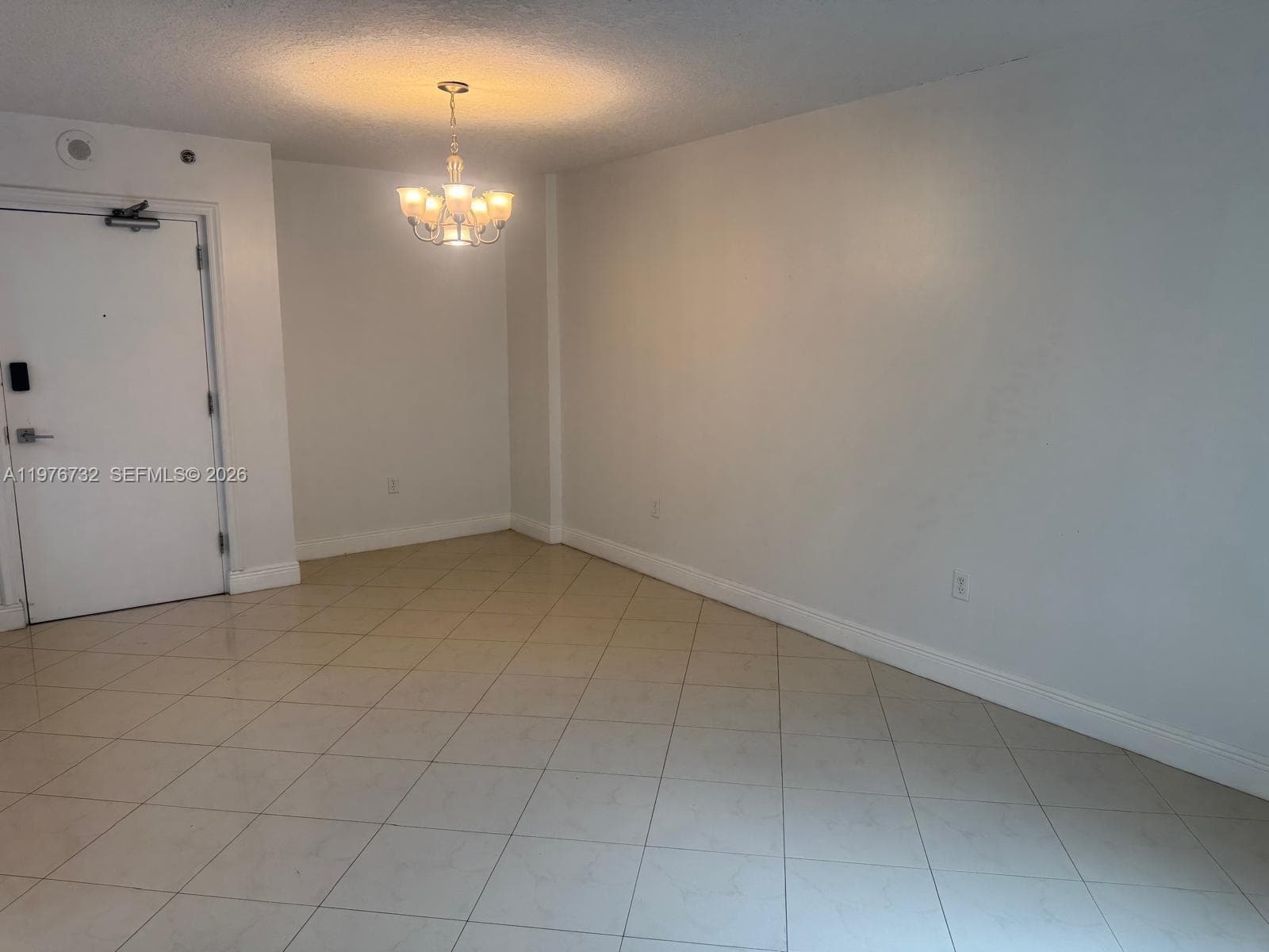 CASA GRANDE I TOWERS COND · #1403 in Miami - Photo 4