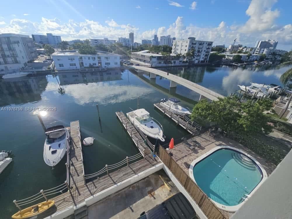 BISCAYNE BCH SUB · #504 in Miami Beach - Photo 1