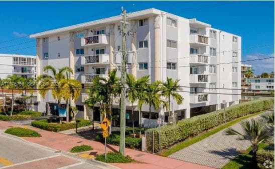 BISCAYNE BCH SUB · #504 in Miami Beach - Photo 24