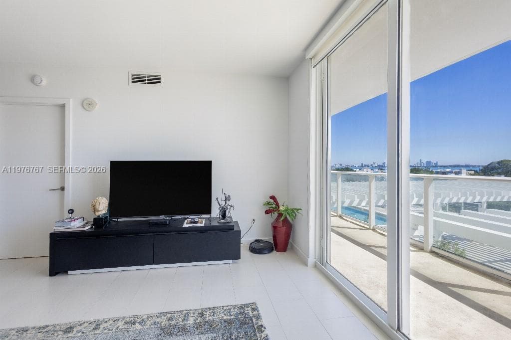 4250 BISCAYNE BOULEVARD C · #816 in Miami - Photo 10