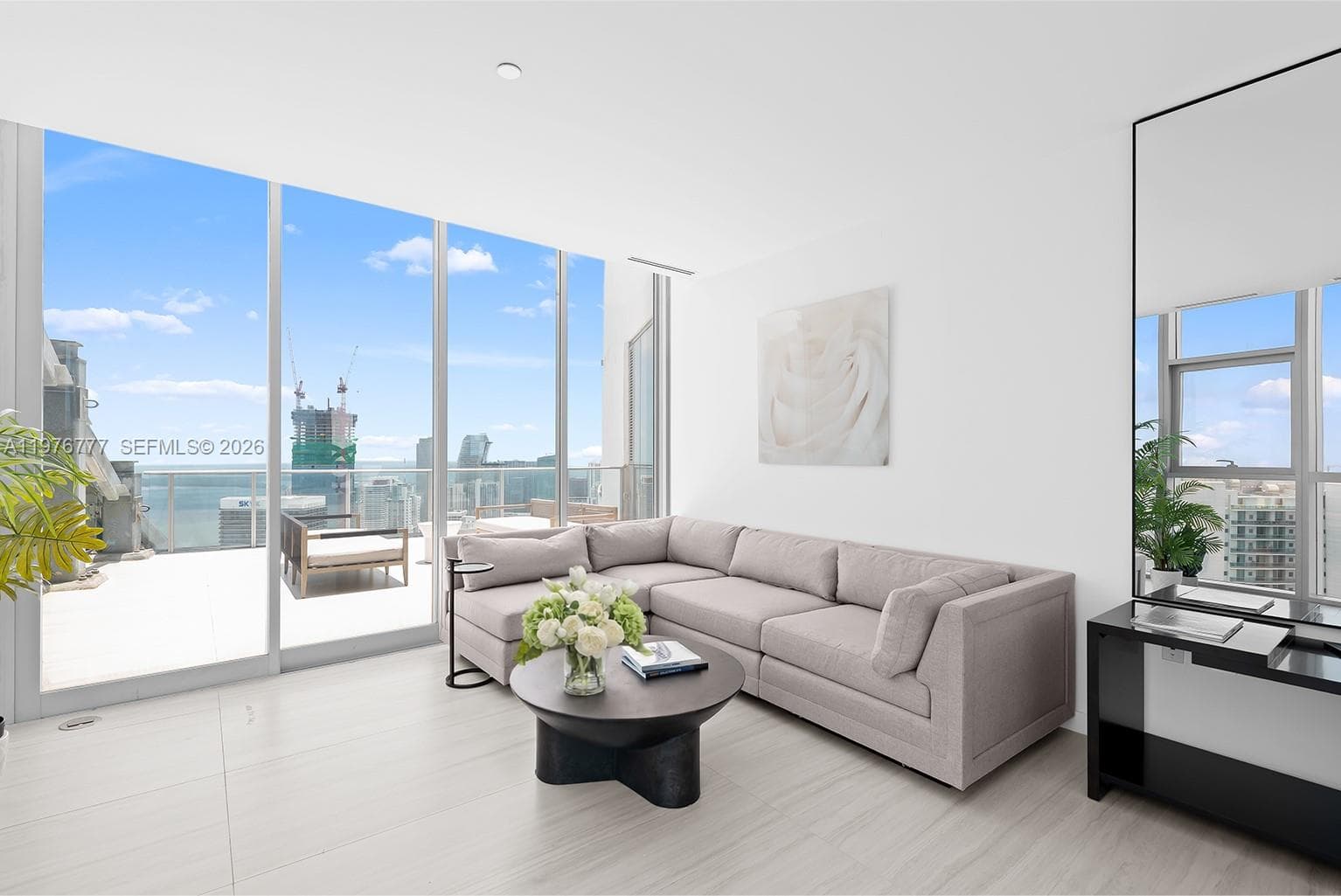 Paramount Miami Worldcenter · #PH 5700 in Miami - Photo 27