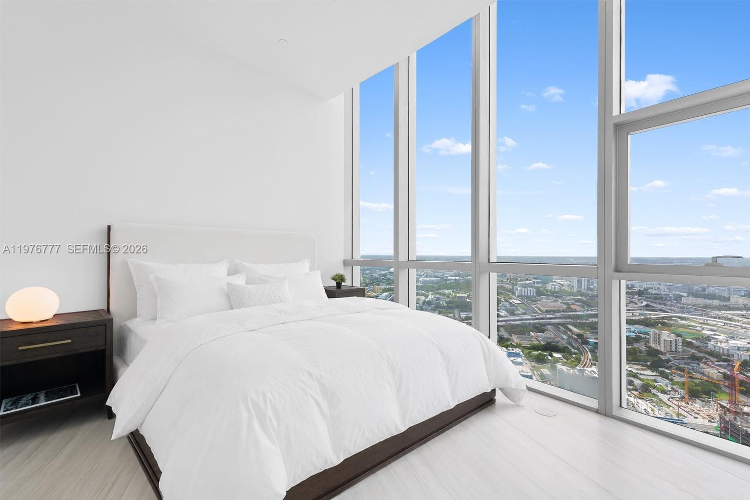 Paramount Miami Worldcenter · #PH 5700 in Miami - Photo 46