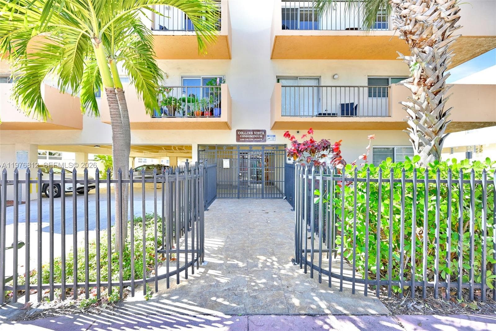 Collins Vista Condo · #405 in Miami Beach - Photo 3