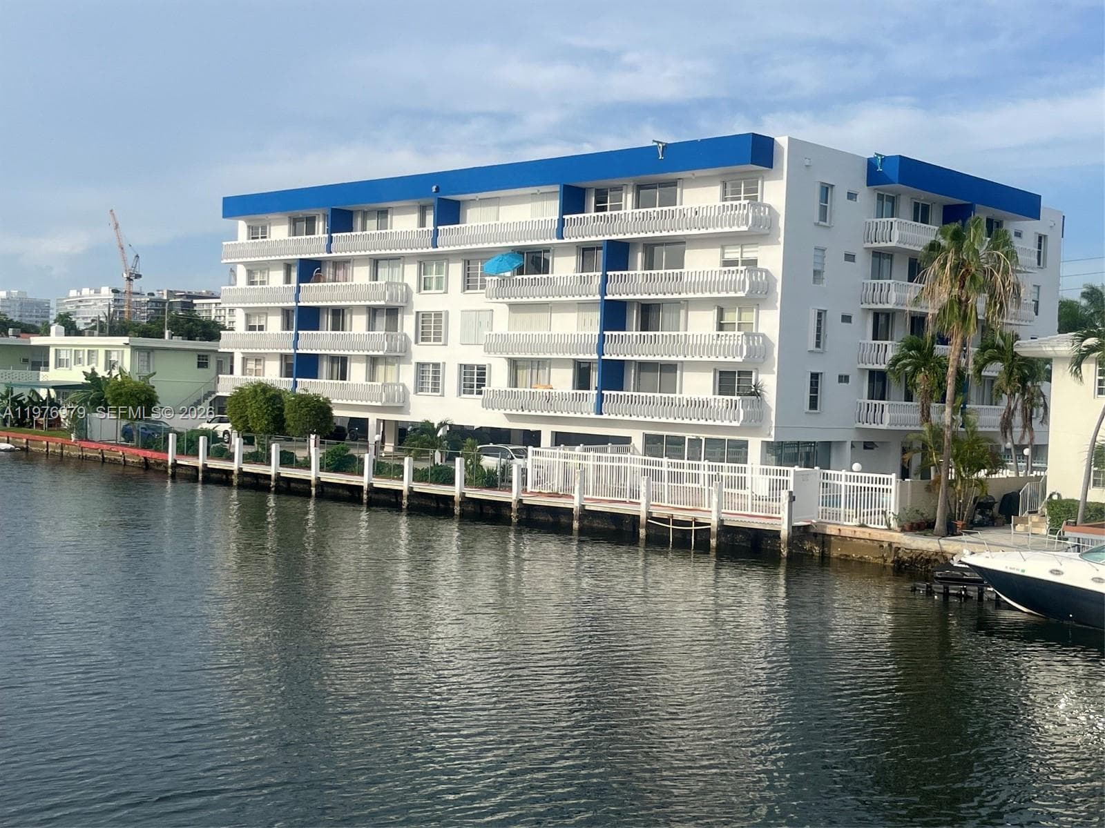 COLONNADE BAY CONDO · #402 in Miami Beach - Photo 3