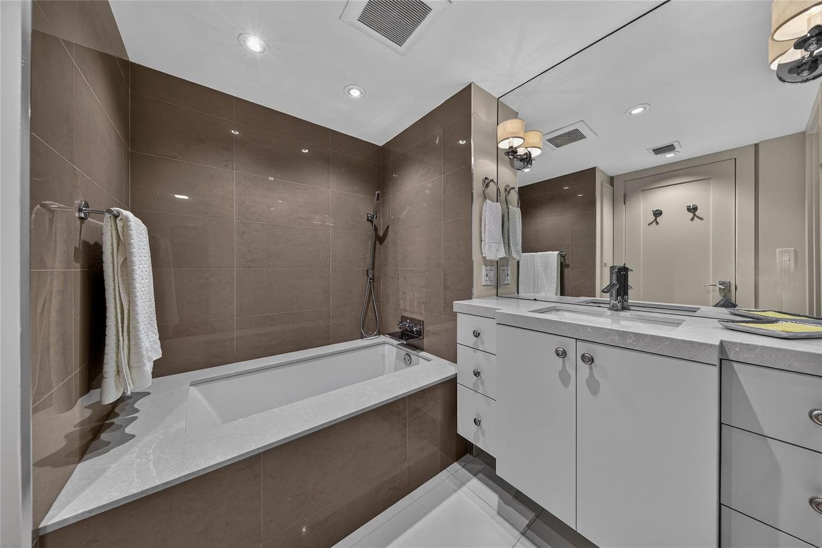 Northern Second Primary Bathroom