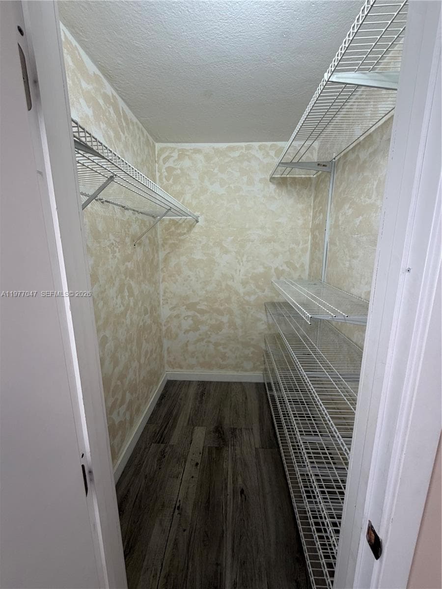 GOLDEN HOUSE CONDO · #408 in Miami Beach - Photo 6