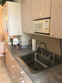 JEFFERSONIAN CONDO · #40 in Miami Beach - Photo 5