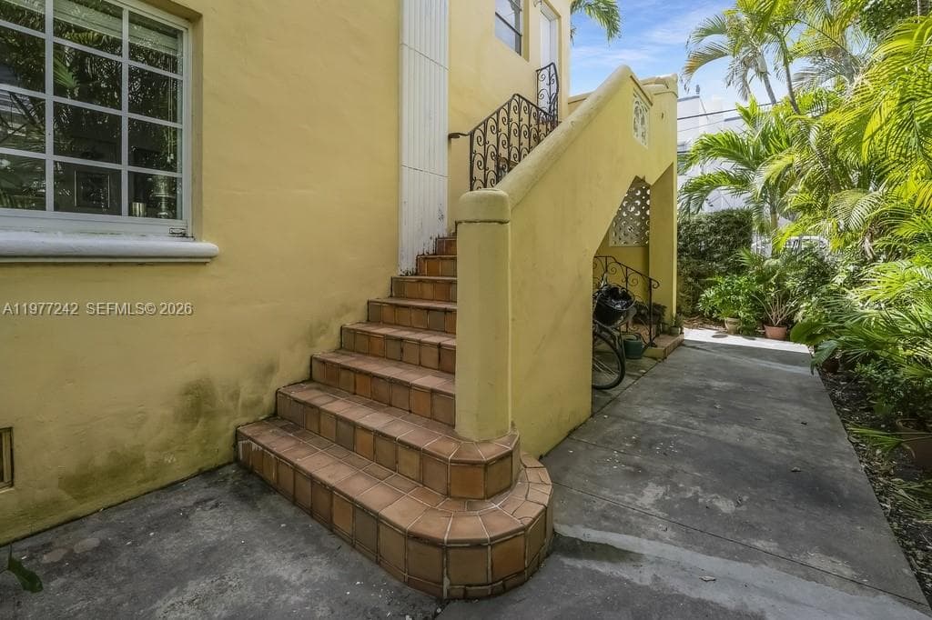 FLAMINGO WAVE CONDO · #8 in Miami Beach - Photo 20
