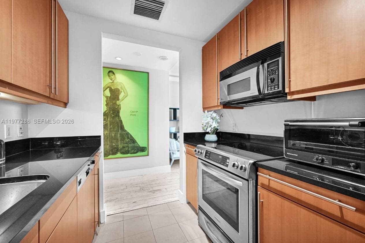 MILLENNIUM TOWER CONDOMIN · #3401 in Miami - Photo 16