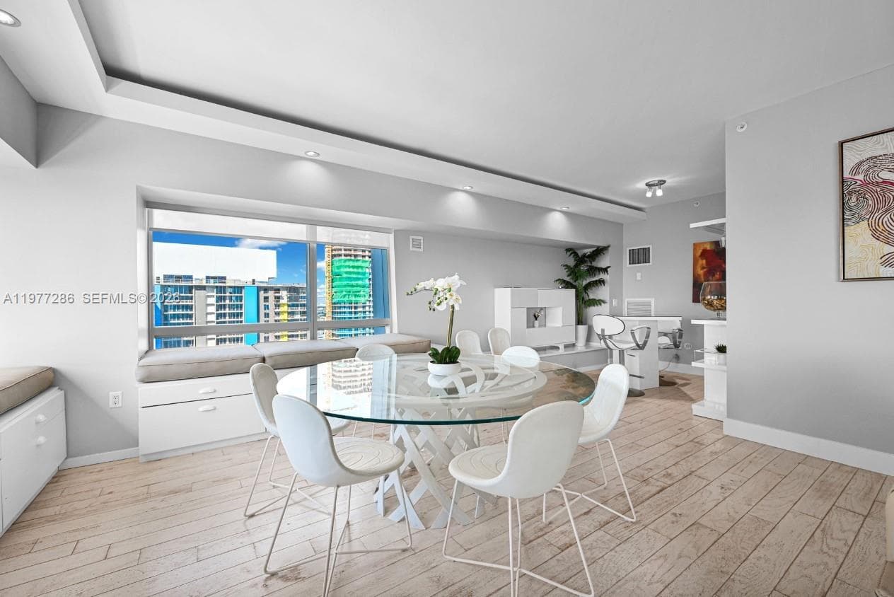 MILLENNIUM TOWER CONDOMIN · #3401 in Miami - Photo 7