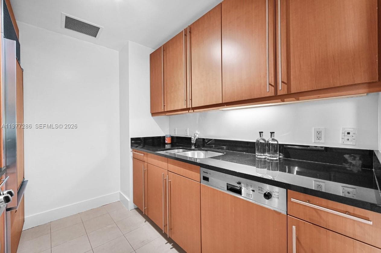 MILLENNIUM TOWER CONDOMIN · #3401 in Miami - Photo 14