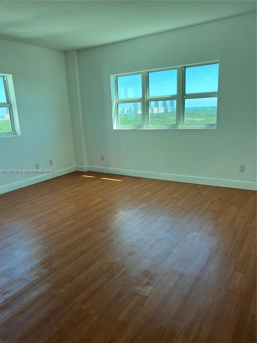THE OAKS I CONDO · #1901 in North Miami - Photo 17