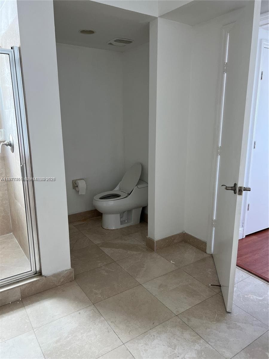 THE OAKS I CONDO · #1901 in North Miami - Photo 14