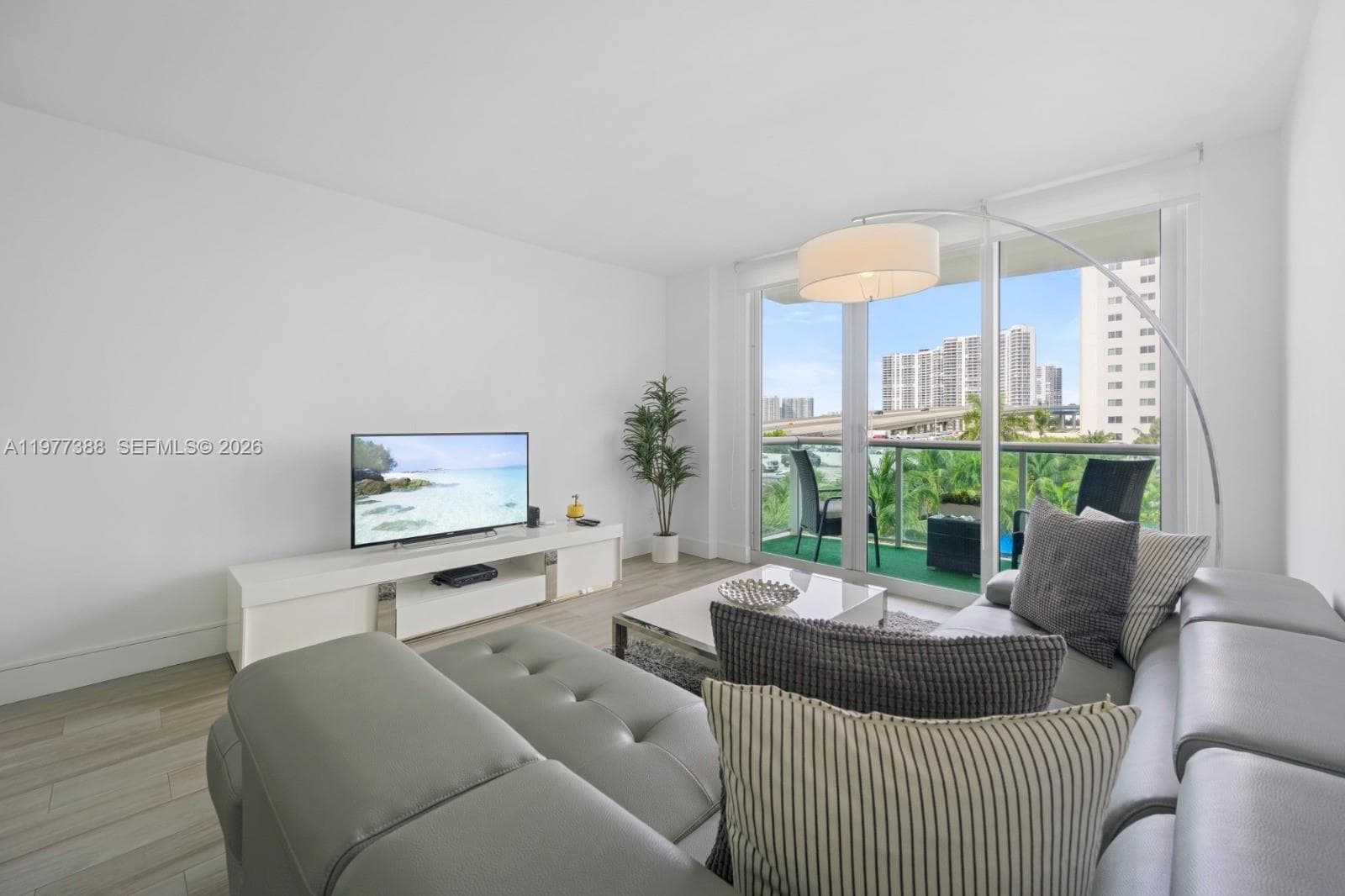 Ocean Reserve · #402 in Sunny Isles Beach - Photo 2