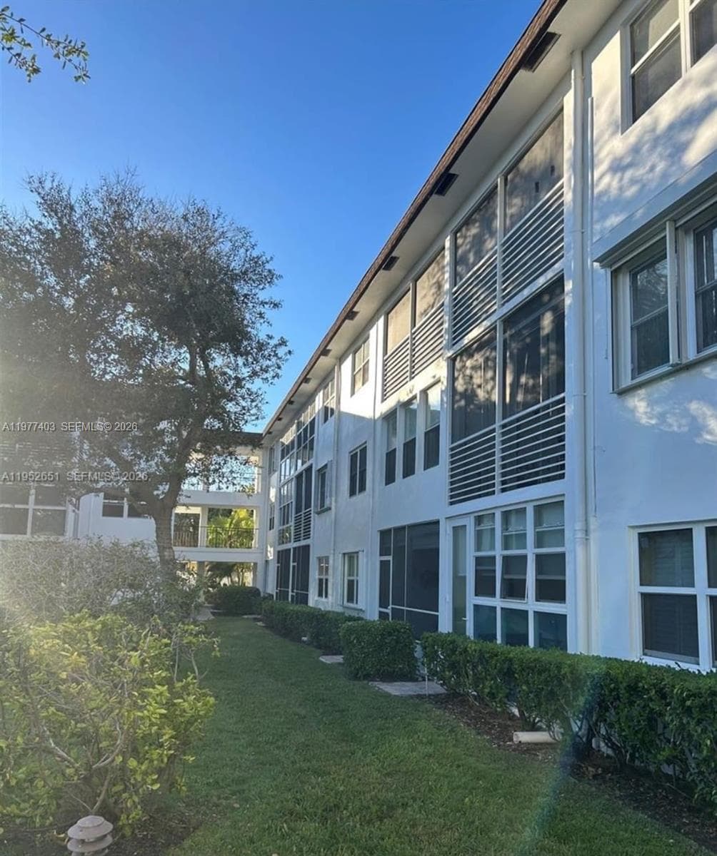 GARDENS BY THE SEA CONDO · #211 in Lauderdale By The Sea - Photo 22