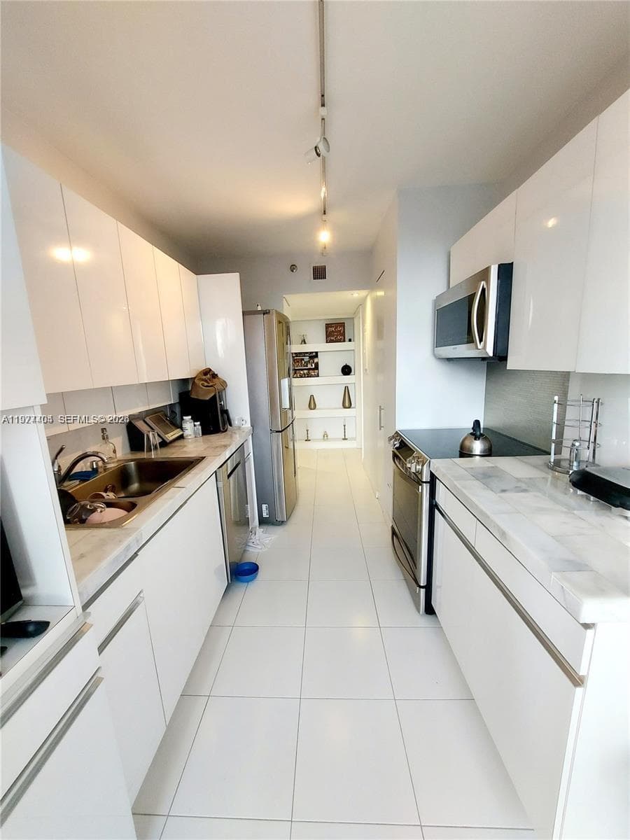 1000 ISL BLVD WILLIAMS IS · #508 in Aventura - Photo 3