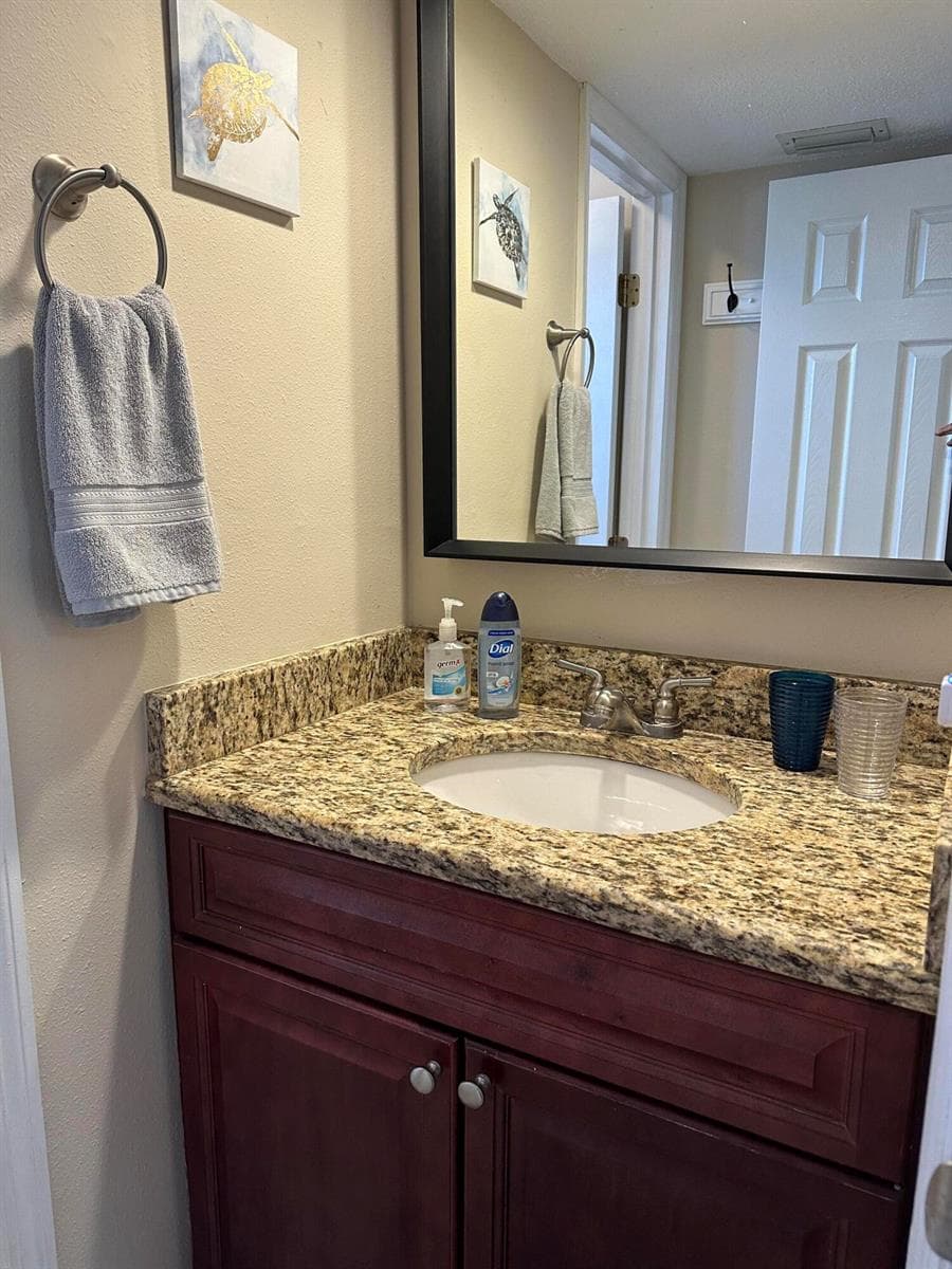 17) Bathroom II jpg