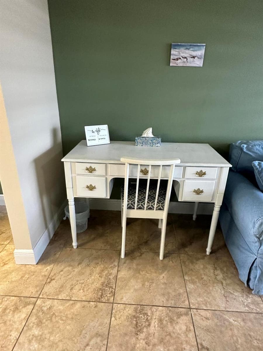3) Desk in Livingroom