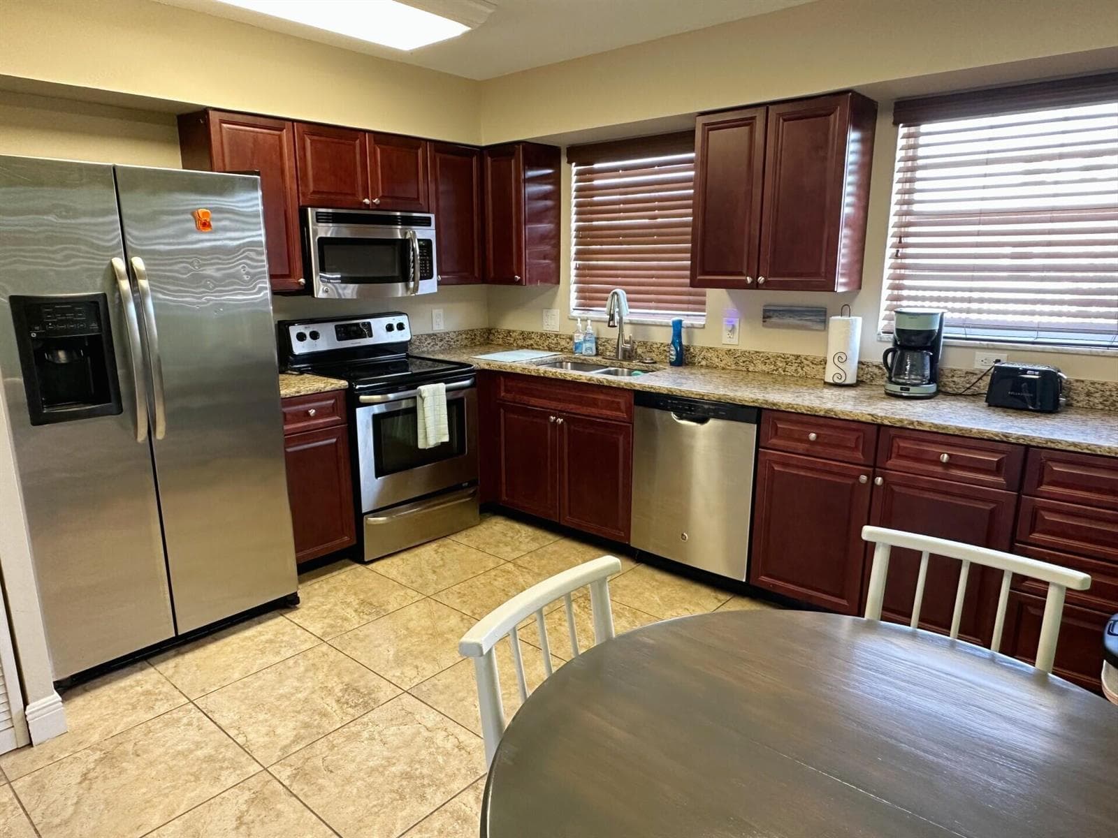 5) Kitchen I